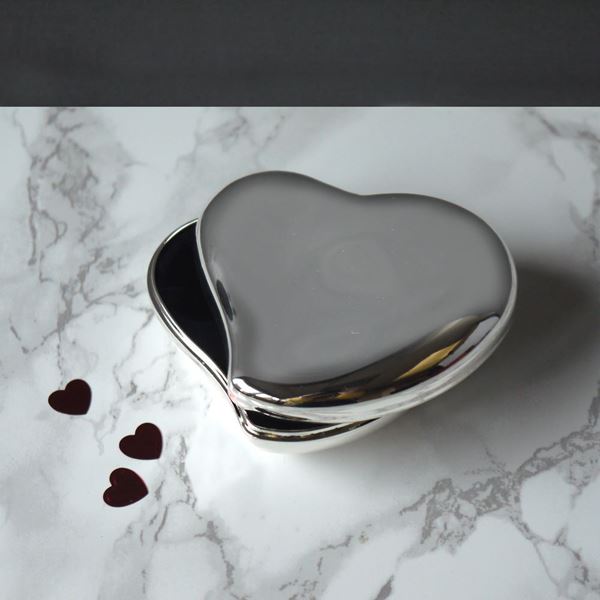 Picture of Silver Plated Heart Trinket Box