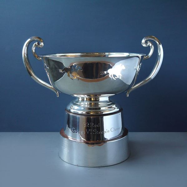 Picture of Trophy Replica Service