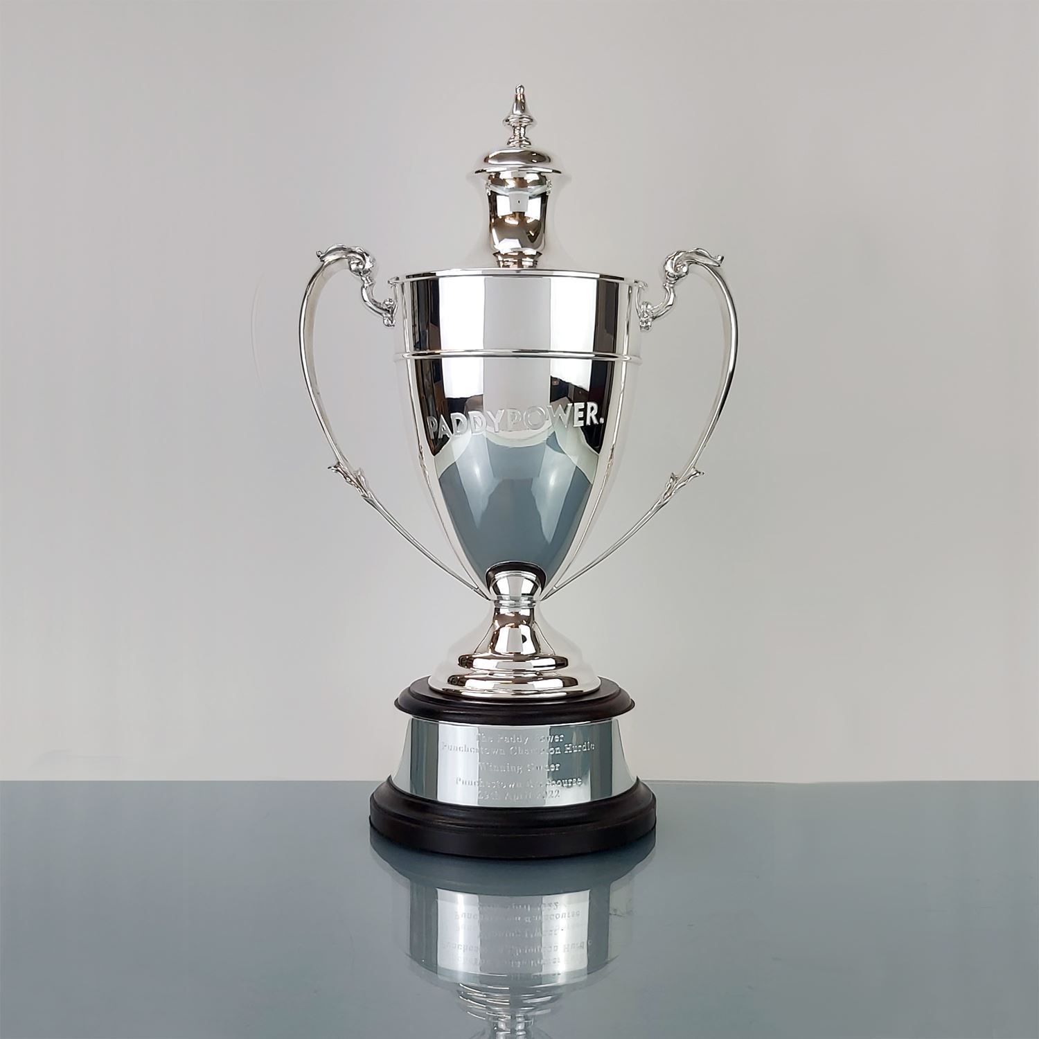 List of the best Replica Trophies available on  – Engrave