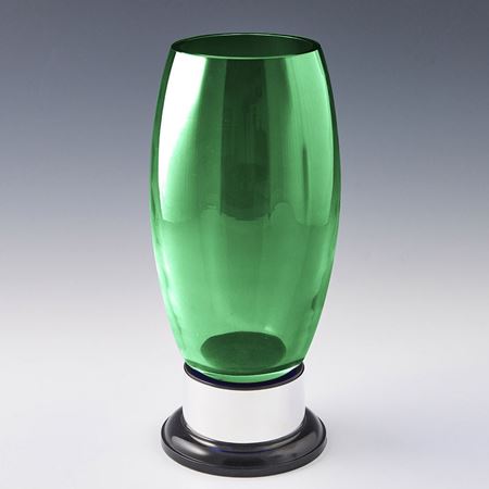 Emerald Green Callie Vase on Plinth with Nickel Plate Band